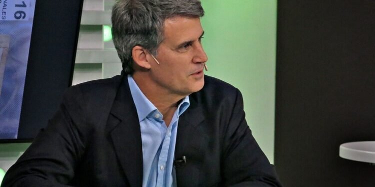 La dura respuesta de Alfonso Prat-Gay a Martín Guzmán por la deuda