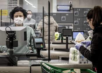 Desarrollan un dispositivo que disminuye la carga viral de coronavirus en productos