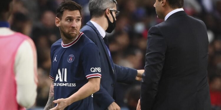 Messi está lesionado en la rodilla izquierda