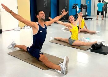 Novak Djokovic hizo furor en las redes al entrenar con las gimnastas de Bélgica en Tokio