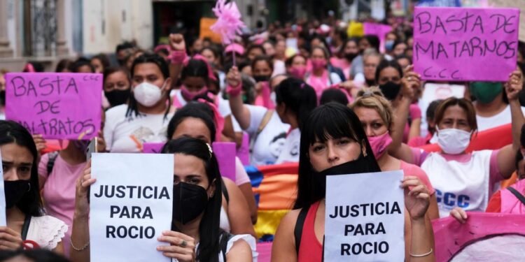 Mujeres volvieron a movilizarse y el Gobierno ratificó su compromiso contra las violencias