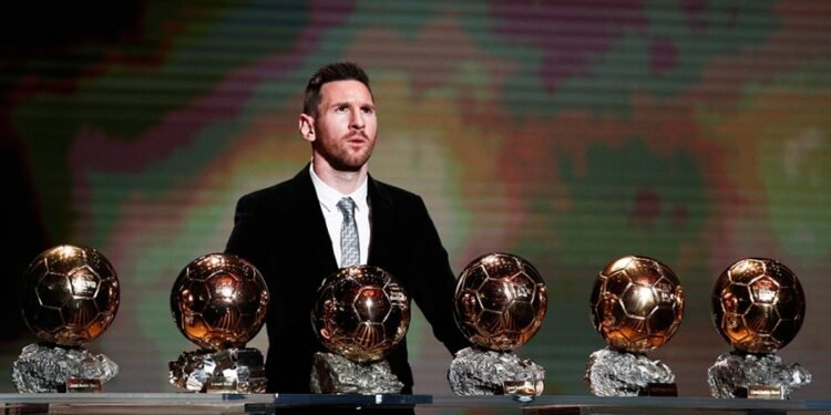 Messi va por el séptimo Balón de Oro en una temporada teñida de celeste y blanco