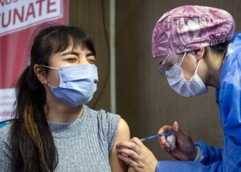 Vizzotti: “Tenemos stock de vacunas asegurado para avanzar”