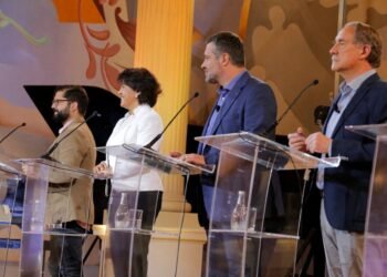 Chile: cinco candidatos dan negativo por covid-19 y retomarán la campaña
