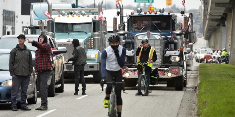 “Freedom Convoy”. La protesta de los camioneros canadienses amenaza con extenderse por toda Europa