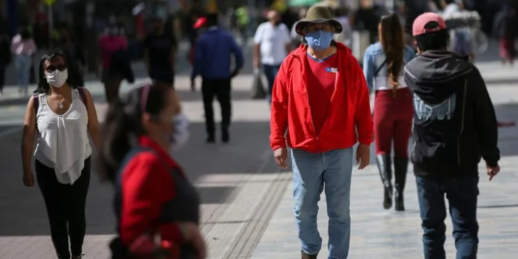 Expertos y profesionales de la salud advierten sobre la medida de no usar el tapabocas en espacios públicos