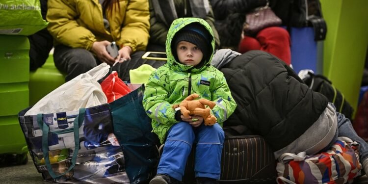 Ya son 86 los argentinos que salieron de Ucrania