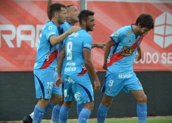 Arsenal se mide con Chaco For Ever en el estadio de Unión por la Copa Argentina