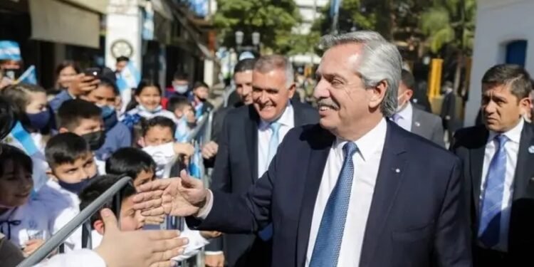 Pese a la tensión con el kirchnerismo, Alberto Fernández acelera su agenda electoral: viaje a Tucumán, cena con intendentes y reunión con gobernadores