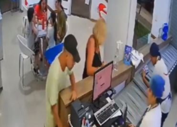 un ladrón intentó robar una heladería en Rosario y una empleada lo enfrentó a golpes