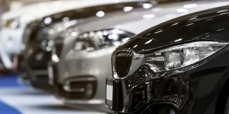 Autos premium: el Gobierno recorta impuestos y alivia el precio de los 0km más exclusivos