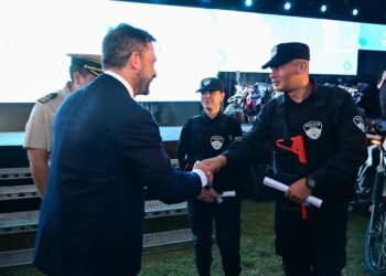 Ariel Sujarchuk presenta la nueva Policía Municipal de Escobar