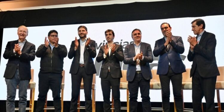 Unidad provincial: voto de confianza a Lousteau, Ocaña y Randazzo.