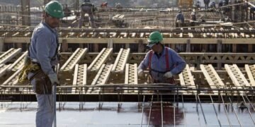 Canteras al 25%: la construcción en emergencia por obras frenadas.