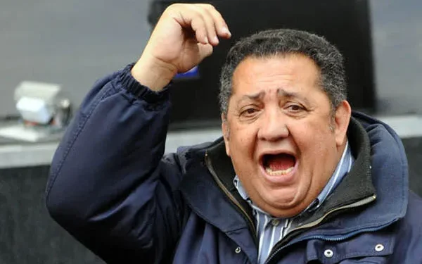 El reclamo drástico de D’Elía a Kicillof por deuda y Milei.