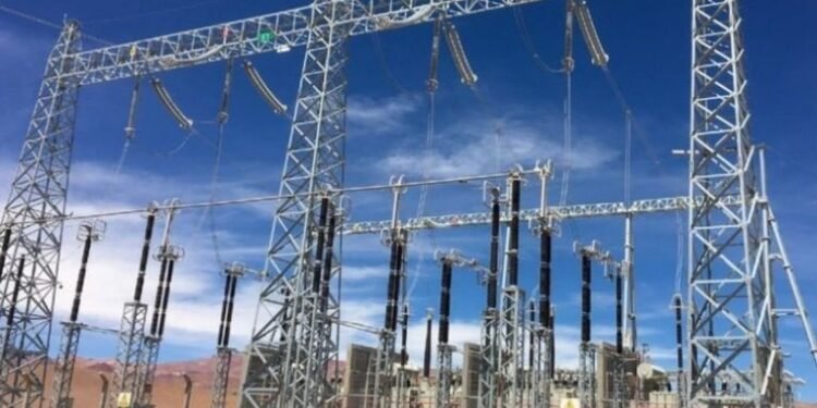 Adiós a las ayudas: Luz al 86% del costo para los usuarios en 2026.