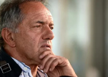 Polémica: Scioli recorta al INDEC por el informe de turismo.