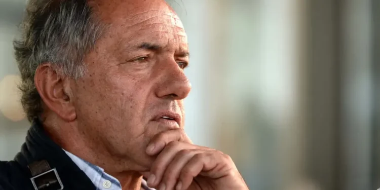 Polémica: Scioli recorta al INDEC por el informe de turismo.