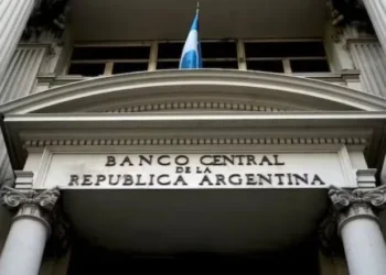 Invertir $550.000: ¿Qué renta obtienes con tasas cercanas al 20%?