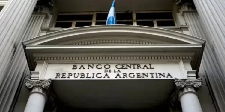 Invertir $550.000: ¿Qué renta obtienes con tasas cercanas al 20%?