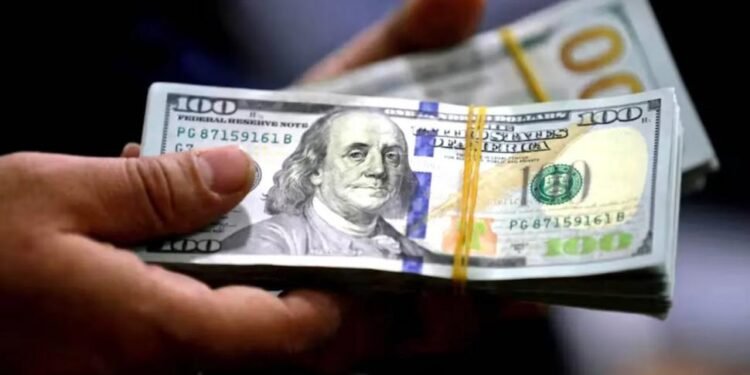 Al borde de los $1.400: el dólar oficial sigue en retroceso.