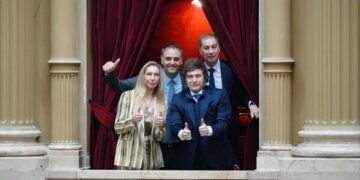 Bullrich respalda la reforma laboral contra la “decadencia K”.