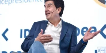 Melconian revela su cifra del dólar y carga contra Caputo.