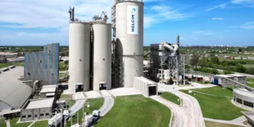 Golpe a la industria: La segunda cementera más grande del país vuelve a perder por el estancamiento de la construcción.