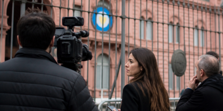 ADEPA expresa su preocupación por las restricciones a la prensa en la Casa Rosada