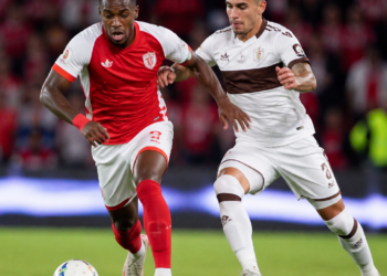 Independiente Santa Fe se impone a Platense en un emocionante encuentro de la Copa Libertadores