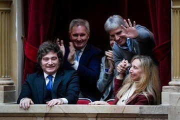 Conflictos internos en el Gobierno: Facciones libertarias interpretan mensajes de Milei mientras se alista una nueva reunión