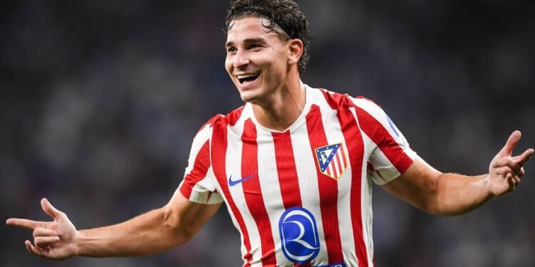 Barcelona presenta su primera propuesta al Atlético de Madrid por Julián Álvarez