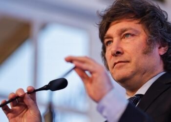 Expectativa por la Presentación de la Declaración Jurada de Manuel Adorni en el Gobierno de Javier Milei