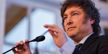 Expectativa por la Presentación de la Declaración Jurada de Manuel Adorni en el Gobierno de Javier Milei