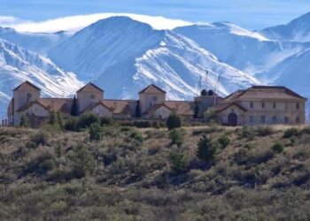 El Arzobispado de Mendoza y dos monjes condenados por abusos sexuales a una víctima