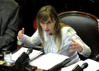 Senadores del PJ impulsan iniciativas para asegurar el futuro del sistema nuclear argentino