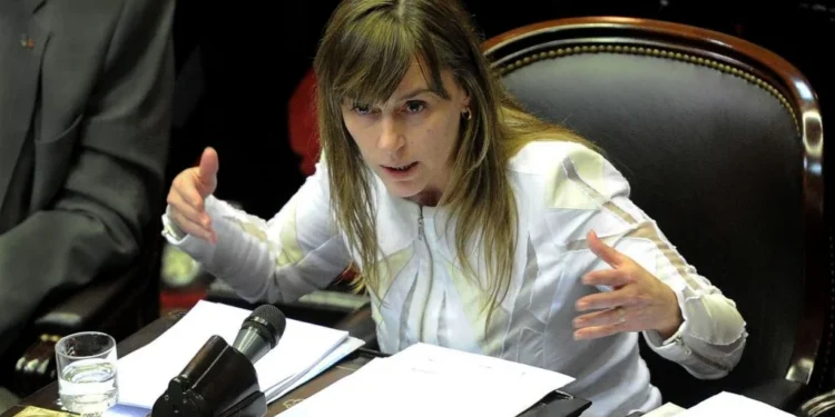 Senadores del PJ impulsan iniciativas para asegurar el futuro del sistema nuclear argentino