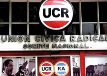 Controversia interna en la UCR por el caso Adorni en Diputados
