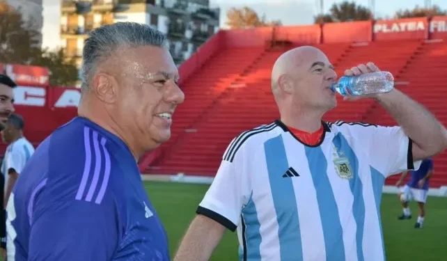 Un mensaje conmovedor: Gianni Infantino se dirigió a Nicolás Otamendi