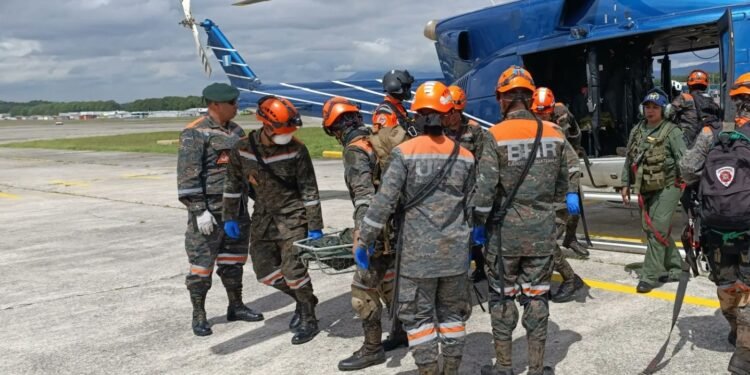 Detalles del operativo de rescate de las víctimas del accidente aéreo en San Juan