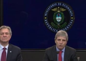 El ambicioso plan de Caputo hacia el Investment Grade y su dependencia del contexto político