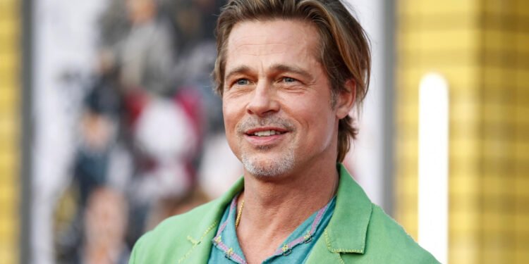 Brad Pitt aborda la realidad laboral de Hollywood: ‘Trabajamos intensamente durante 12 o 14 horas al día por meses, y luego podemos relajarnos’