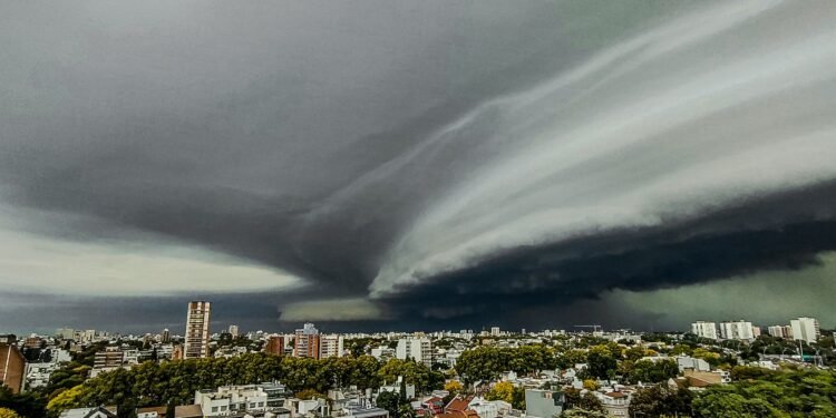 Alerte meteorológico por tormentas y vientos fuertes en más de 10 provincias