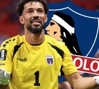 Grandiosa bienvenida a Vozinha en Colo Colo frente a 20 mil aficionados