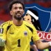 Grandiosa bienvenida a Vozinha en Colo Colo frente a 20 mil aficionados