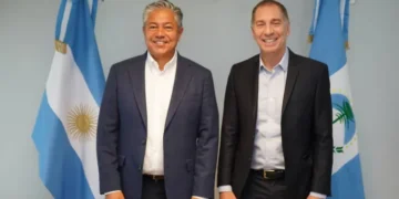 Diego Santilli se reúne con el gobernador de Neuquén para fortalecer negociaciones legislativas