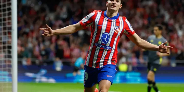 Julián Álvarez desestima oferta de la Premier League a la espera de una propuesta del Barcelona