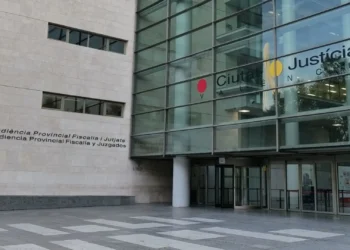 Una mujer regresó de su luna de miel y fue despedida: demandó a la empresa y obtendrá una indemnización por vulneración de derechos
