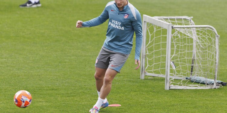La tensión se incrementa por la ausencia de Julián Álvarez en el Atlético de Madrid