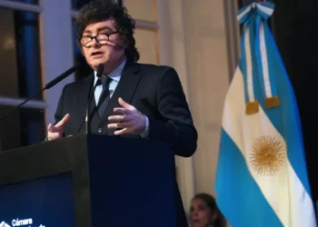 Desafíos para el Gobierno en materia salarial y consumo: el dogma libertario impone límites